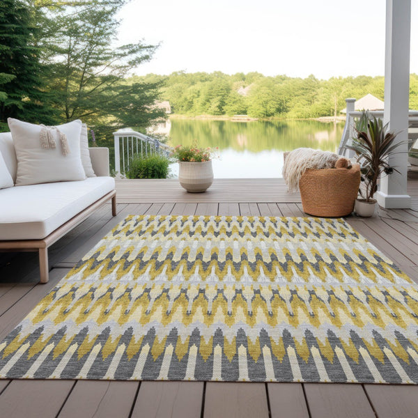 Homeroots 3' Beige Taupe And Gold Southwestern Indoor Outdoor Area Rug - Durable, Washable, Stylish Decor 8' X 10' Polyester 589791