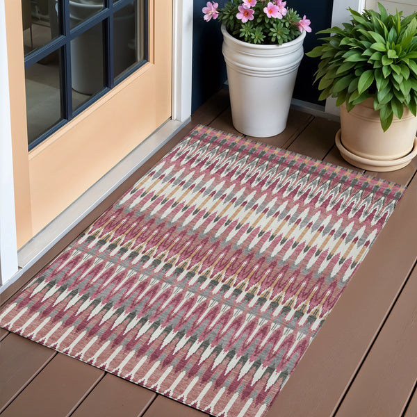 Homeroots 3' Beige Taupe And Gold Southwestern Indoor Outdoor Area Rug - Durable, Washable, Stylish Decor 3' X 5' Polyester 589806