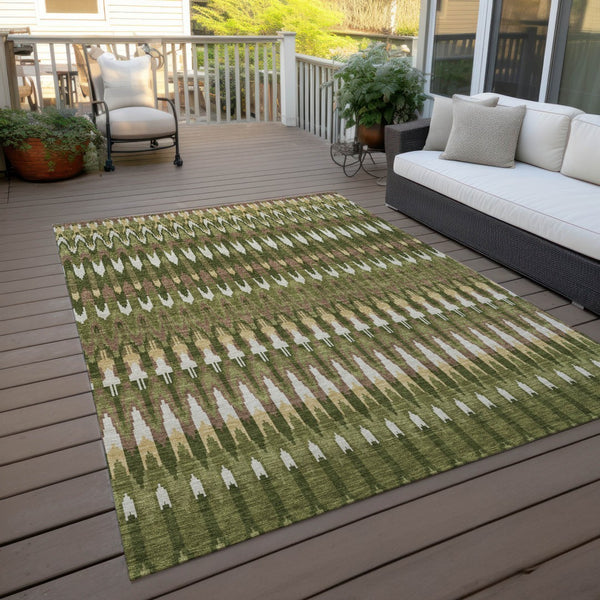 Homeroots 3' Beige Taupe And Gold Southwestern Indoor Outdoor Area Rug - Durable, Washable, Stylish Decor 5' X 8' Polyester 589819