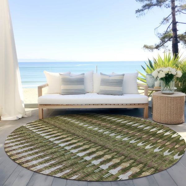 Homeroots 3' Beige Taupe And Gold Southwestern Indoor Outdoor Area Rug - Durable, Washable, Stylish Decor 8' Round Polyester 589820