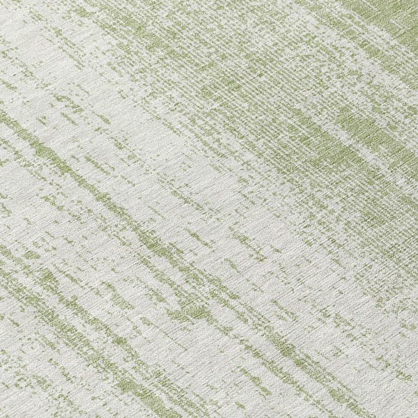 Homeroots 3' Artichoke Green And Ivory Striped Washable Indoor Outdoor Area Rug For Stylish Living Spaces 8' Round Polyester 589850