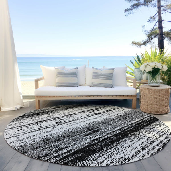 Homeroots 3' Artichoke Green And Ivory Striped Washable Indoor Outdoor Area Rug For Stylish Living Spaces 8' Round Polyester 589856