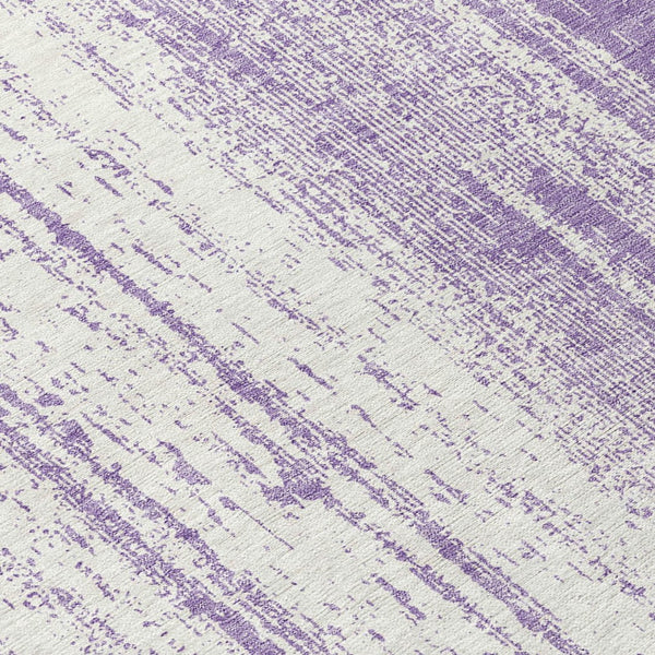 Homeroots 3' Artichoke Green And Ivory Striped Washable Indoor Outdoor Area Rug For Stylish Living Spaces 8' Round Polyester 589904