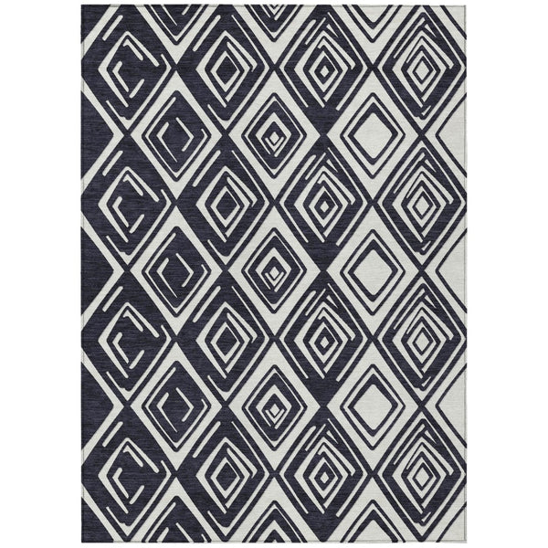 HomeRoots 9' Black and Ivory Geometric Area Rug - Stylish, Washable Design for Indoor and Outdoor Spaces 9' X 12' 589930