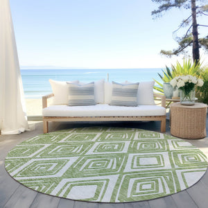 Homeroots 3'' Black And Ivory Geometric Washable Area Rug For Indoor Outdoor Spaces, Durable And Stylish Design 8' Round Polyester 589940