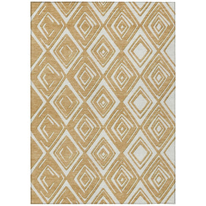 HomeRoots 5' Gold and Ivory Geometric Washable Area Rug for Indoor and Outdoor Spaces – Modern Style & Durability 5' X 8' 589945