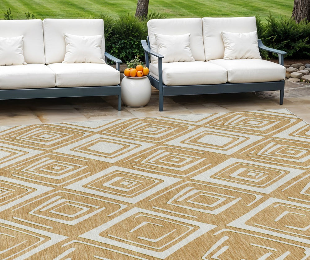 HomeRoots 5' Gold and Ivory Geometric Washable Area Rug for Indoor and Outdoor Spaces – Modern Style & Durability 8' X 10' 589947