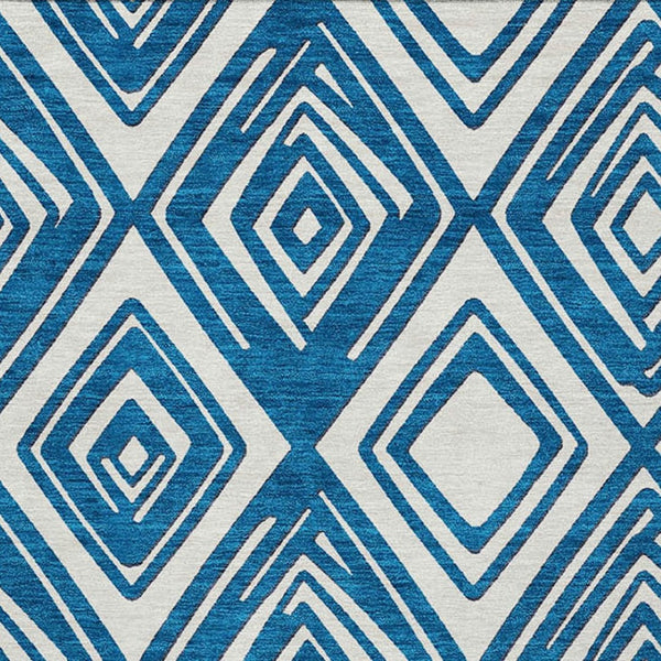 Homeroots 3'' Black And Ivory Geometric Washable Area Rug For Indoor Outdoor Spaces, Durable And Stylish Design 10' X 14' Polyester 589967