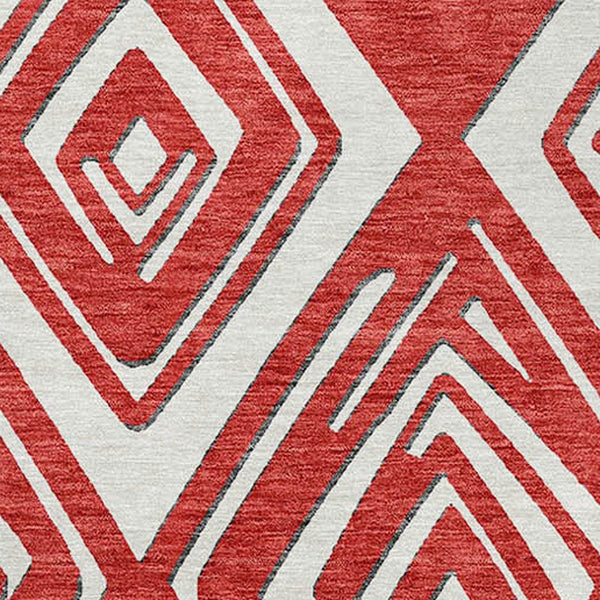 Homeroots 3'' Black And Ivory Geometric Washable Area Rug For Indoor Outdoor Spaces, Durable And Stylish Design 8' Round Polyester 589988