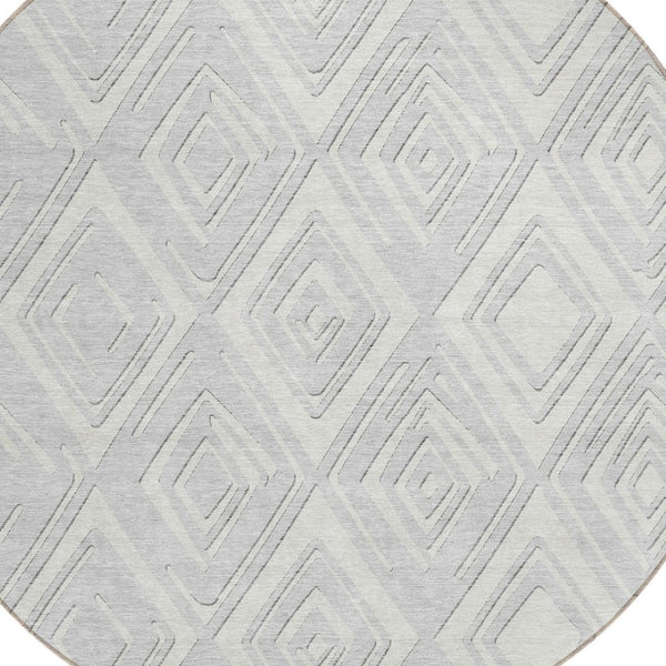 Homeroots 3'' Black And Ivory Geometric Washable Area Rug For Indoor Outdoor Spaces, Durable And Stylish Design 8' Round Polyester 589994