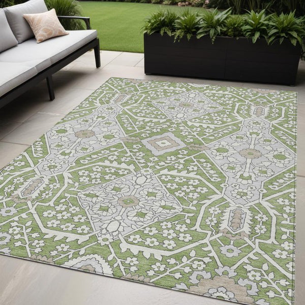 Homeroots 3' Versatile Floral Indoor Outdoor Area Rug In Artichoke Green, Ivory, And Gray - Washable Design 5' X 8' Polyester 590011