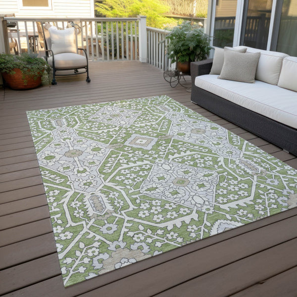 Homeroots 3' Versatile Floral Indoor Outdoor Area Rug In Artichoke Green, Ivory, And Gray - Washable Design 5' X 8' Polyester 590011