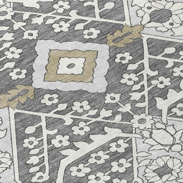 Homeroots 3' Versatile Floral Indoor Outdoor Area Rug In Artichoke Green, Ivory, And Gray - Washable Design 5' X 8' Polyester 590029