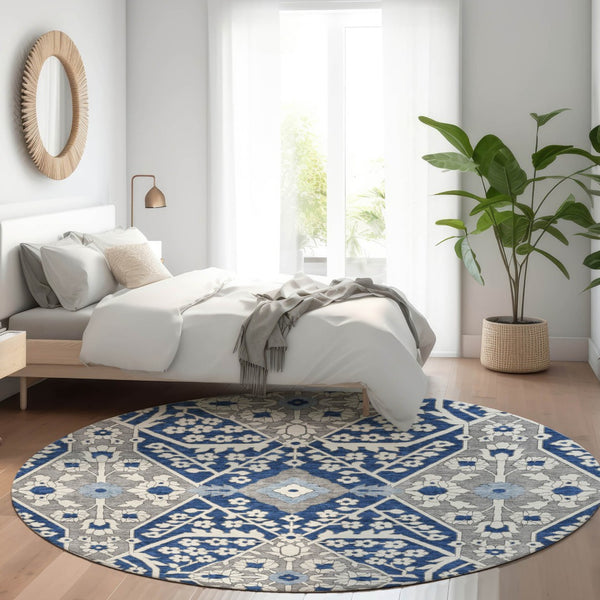 Homeroots 3' Versatile Floral Indoor Outdoor Area Rug In Artichoke Green, Ivory, And Gray - Washable Design 8' Round Polyester 590072