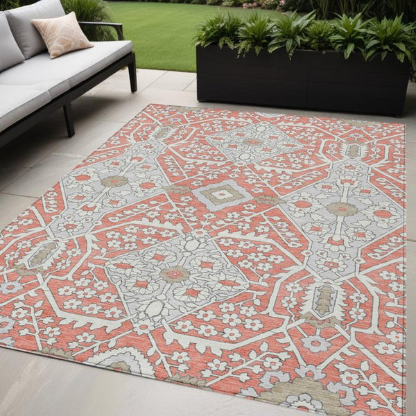 Homeroots 3' Versatile Floral Indoor Outdoor Area Rug In Artichoke Green, Ivory, And Gray - Washable Design 5' X 8' Polyester 590089