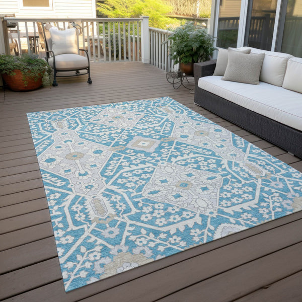 Homeroots 3' Versatile Floral Indoor Outdoor Area Rug In Artichoke Green, Ivory, And Gray - Washable Design 5' X 8' Polyester 590095