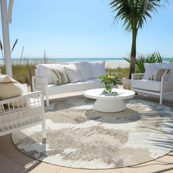 Homeroots 3' Stylish Beige Brown And Ivory Abstract Washable Area Rug For Indoor And Outdoor Spaces 8' Round Polyester 590138