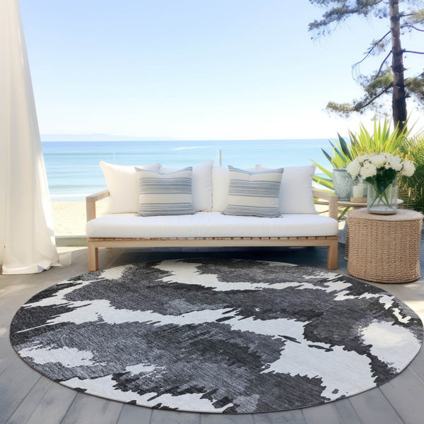 Homeroots 3' Stylish Beige Brown And Ivory Abstract Washable Area Rug For Indoor And Outdoor Spaces 8' Round Polyester 590144