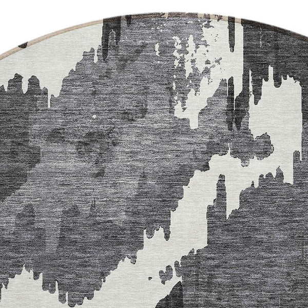 Homeroots 3' Stylish Beige Brown And Ivory Abstract Washable Area Rug For Indoor And Outdoor Spaces 8' Round Polyester 590144