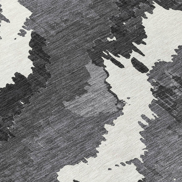 Homeroots 3' Stylish Beige Brown And Ivory Abstract Washable Area Rug For Indoor And Outdoor Spaces 8' Round Polyester 590144