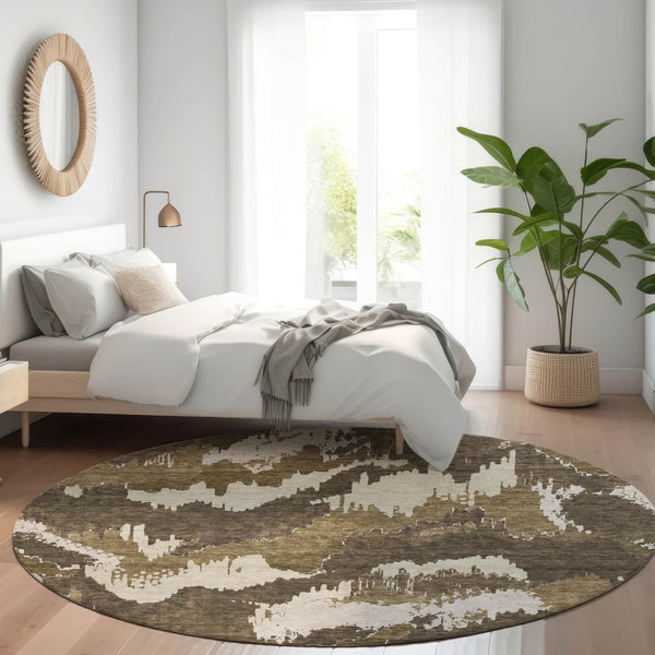 Homeroots 3' Stylish Beige Brown And Ivory Abstract Washable Area Rug For Indoor And Outdoor Spaces 8' Round Polyester 590150