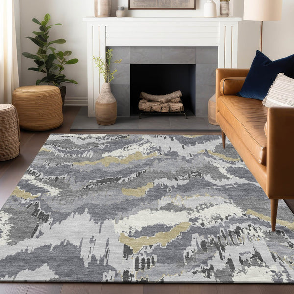 Homeroots 3' Stylish Beige Brown And Ivory Abstract Washable Area Rug For Indoor And Outdoor Spaces 5' X 8' Polyester 590179