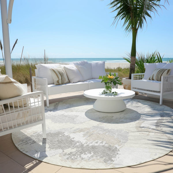 Homeroots 3' Stylish Beige Brown And Ivory Abstract Washable Area Rug For Indoor And Outdoor Spaces 8' Round Polyester 590186