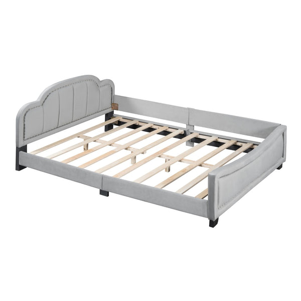 HomeRoots Gray Tufted Upholstered Full Bed Frame - Stylish, Comfortable Sleep Solution with Sturdy Support! 590465