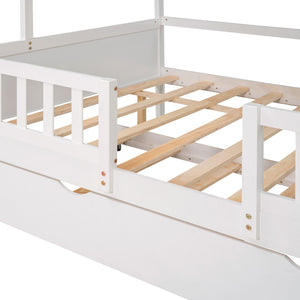HomeRoots White Wood Full House Bed with Trundle – Classic Charm, Durable Design & Extra Sleep Space for Guests 590551