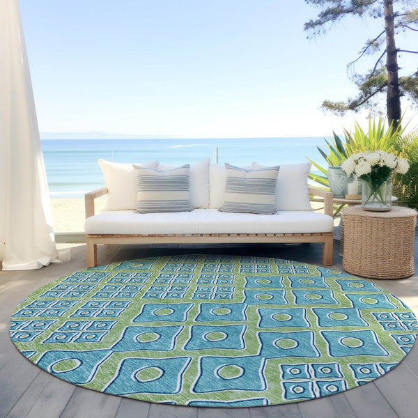 Homeroots 3' Artichoke Green And Aqua Geometric Washable Area Rug For Stylish Indoor Or Outdoor Spaces 8' Round Polyester 590705