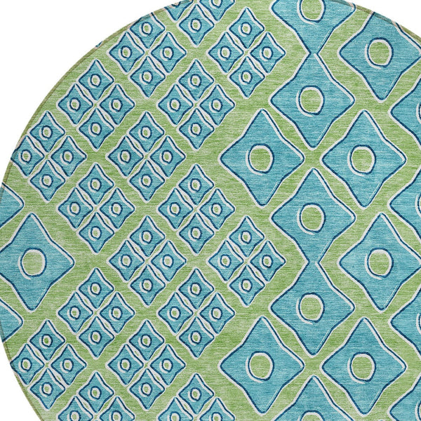 Homeroots 3' Artichoke Green And Aqua Geometric Washable Area Rug For Stylish Indoor Or Outdoor Spaces 8' Round Polyester 590705