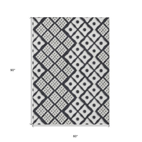 Homeroots 3' Artichoke Green And Aqua Geometric Washable Area Rug For Stylish Indoor Or Outdoor Spaces 5' X 8' Polyester 590716