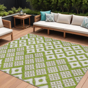 Homeroots 3' Artichoke Green And Aqua Geometric Washable Area Rug For Stylish Indoor Or Outdoor Spaces 8' X 10' Polyester 590748