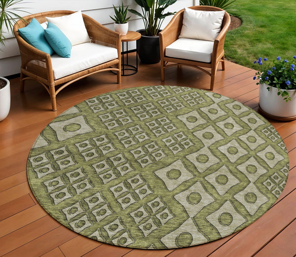 Homeroots 3' Artichoke Green And Aqua Geometric Washable Area Rug For Stylish Indoor Or Outdoor Spaces 8' Round Polyester 590759