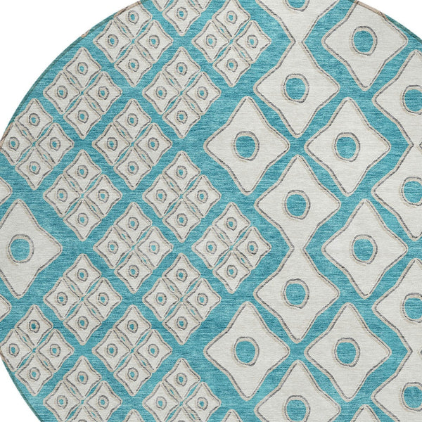 Homeroots 3' Artichoke Green And Aqua Geometric Washable Area Rug For Stylish Indoor Or Outdoor Spaces 8' Round Polyester 590771