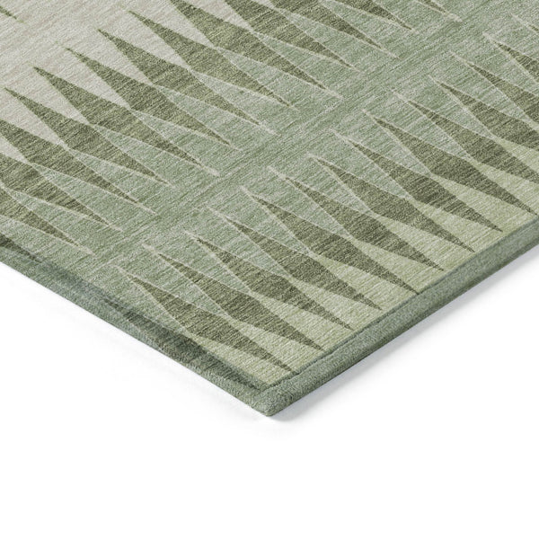 Homeroots 3' Stylish Artichoke Green Striped Area Rug – Washable & Durable For Indoor Outdoor Use 3' X 5' Polyester 590775