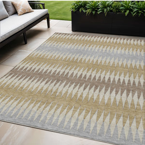 Homeroots 3' Stylish Artichoke Green Striped Area Rug – Washable & Durable For Indoor Outdoor Use 5' X 8' Polyester 590782