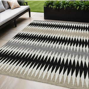 Homeroots 3' Stylish Artichoke Green Striped Area Rug – Washable & Durable For Indoor Outdoor Use 5' X 8' Polyester 590788