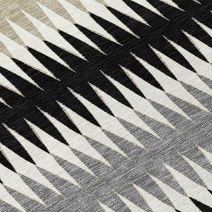 Homeroots 3' Stylish Artichoke Green Striped Area Rug – Washable & Durable For Indoor Outdoor Use 8' X 10' Polyester 590790