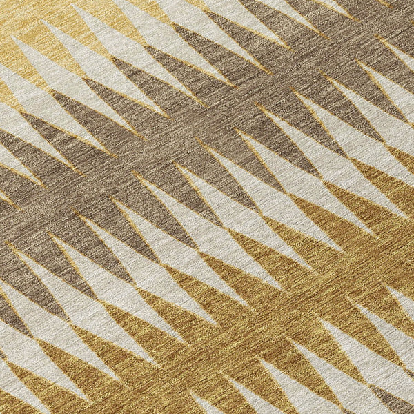 Homeroots 3' Stylish Artichoke Green Striped Area Rug – Washable & Durable For Indoor Outdoor Use 8' Round Polyester 590795