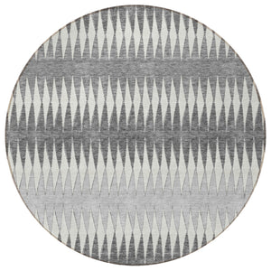 Homeroots 3' Stylish Artichoke Green Striped Area Rug – Washable & Durable For Indoor Outdoor Use 8' Round Polyester 590801