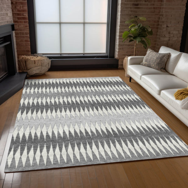 Homeroots 3' Stylish Artichoke Green Striped Area Rug – Washable & Durable For Indoor Outdoor Use 9' X 12' Polyester 590803