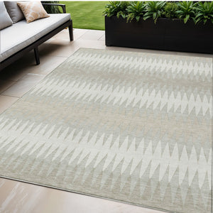 Homeroots 3' Stylish Artichoke Green Striped Area Rug – Washable & Durable For Indoor Outdoor Use 5' X 8' Polyester 590806