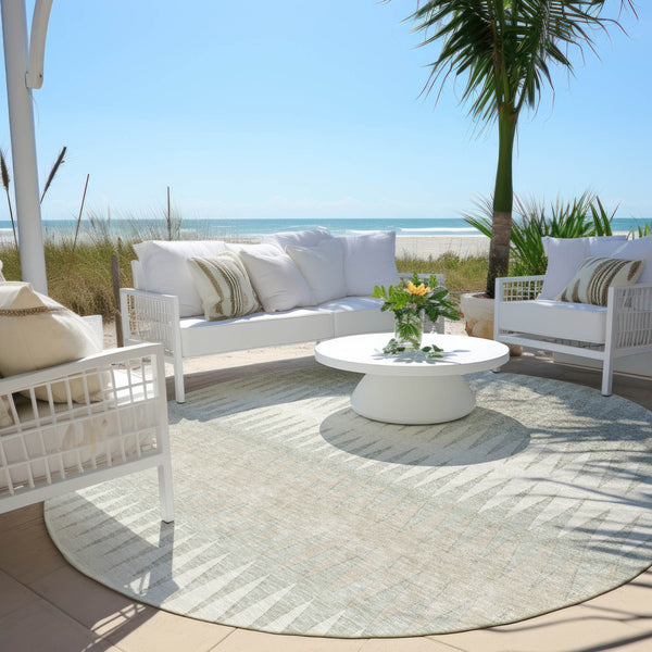 Homeroots 3' Stylish Artichoke Green Striped Area Rug – Washable & Durable For Indoor Outdoor Use 8' Round Polyester 590807