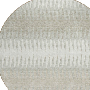 Homeroots 3' Stylish Artichoke Green Striped Area Rug – Washable & Durable For Indoor Outdoor Use 8' Round Polyester 590807