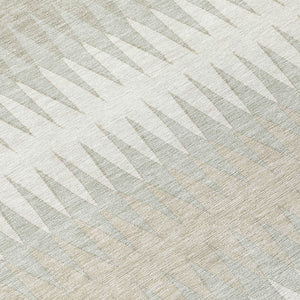 Homeroots 3' Stylish Artichoke Green Striped Area Rug – Washable & Durable For Indoor Outdoor Use 8' Round Polyester 590807