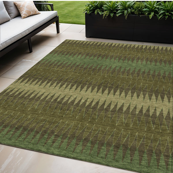 Homeroots 3' Stylish Artichoke Green Striped Area Rug – Washable & Durable For Indoor Outdoor Use 5' X 8' Polyester 590812