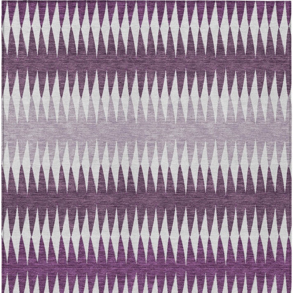 Homeroots 3' Stylish Artichoke Green Striped Area Rug – Washable & Durable For Indoor Outdoor Use 3' X 5' Polyester 590823