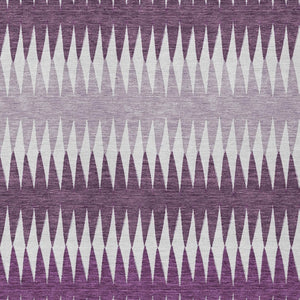 Homeroots 3' Stylish Artichoke Green Striped Area Rug – Washable & Durable For Indoor Outdoor Use 5' X 8' Polyester 590824