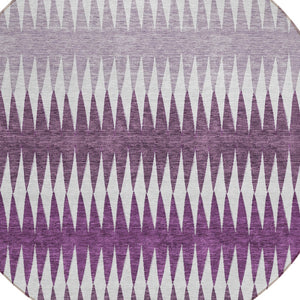 Homeroots 3' Stylish Artichoke Green Striped Area Rug – Washable & Durable For Indoor Outdoor Use 8' Round Polyester 590825